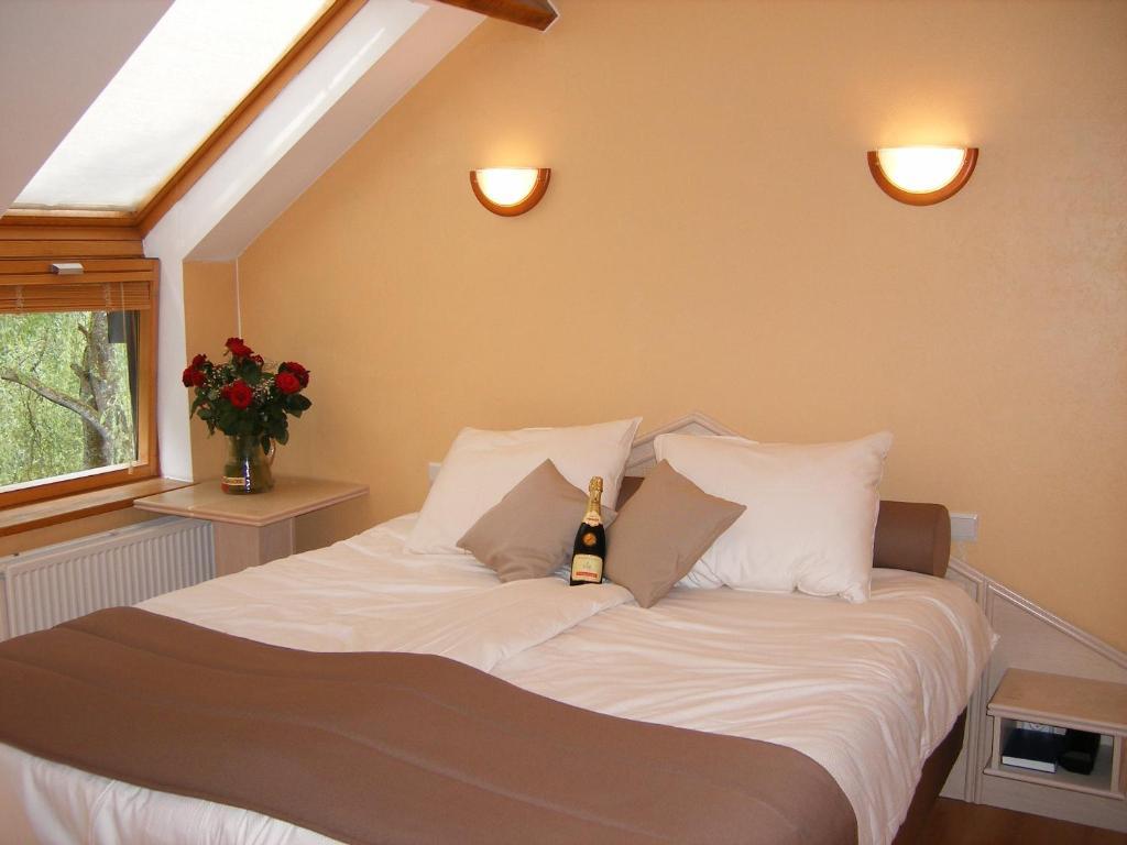 Hotel Les 5 Ourthes Houffalize Eksteriør bilde